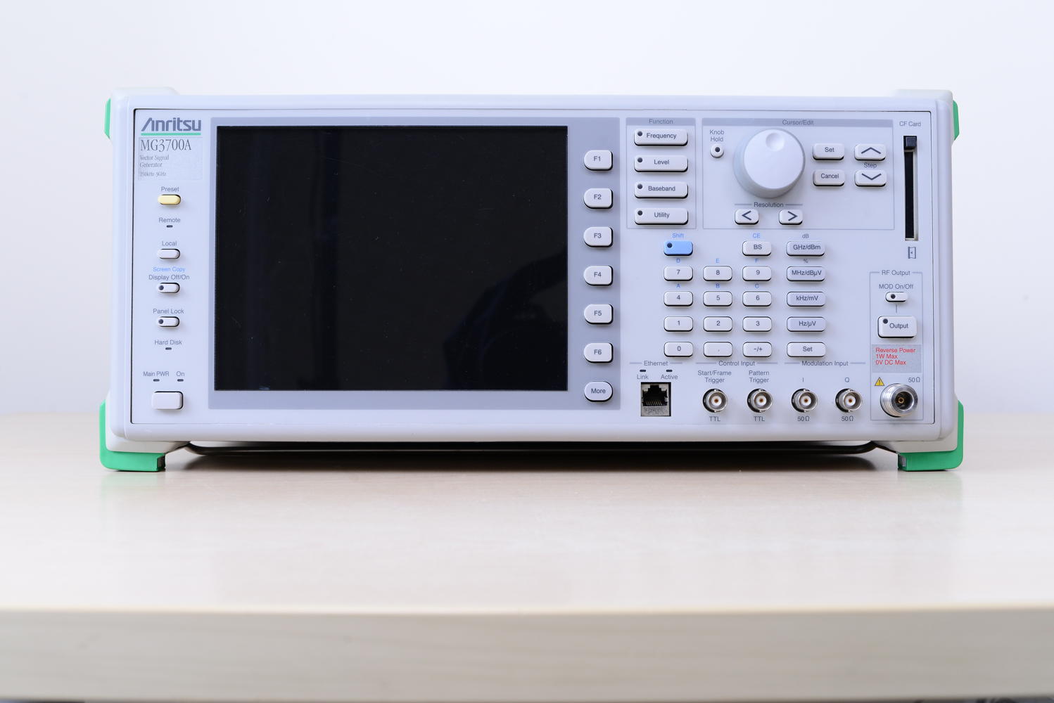 Генератор сигналов Anritsu MG3700A